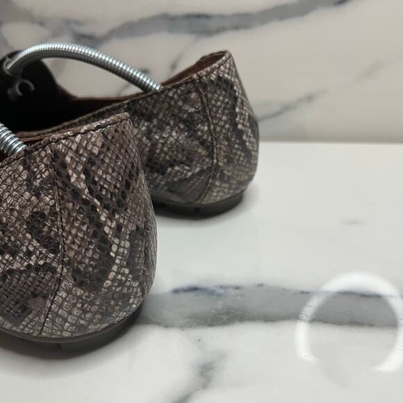 Born Women's Reptile Leather Driving Shoes Slip On Comfort Loafers Sz 11 EUC - Picture 5 of 8